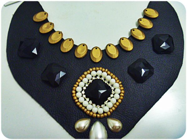 Maxi Colar